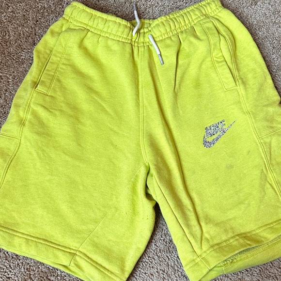 Nike men’s shorts - Picture 3 of 3